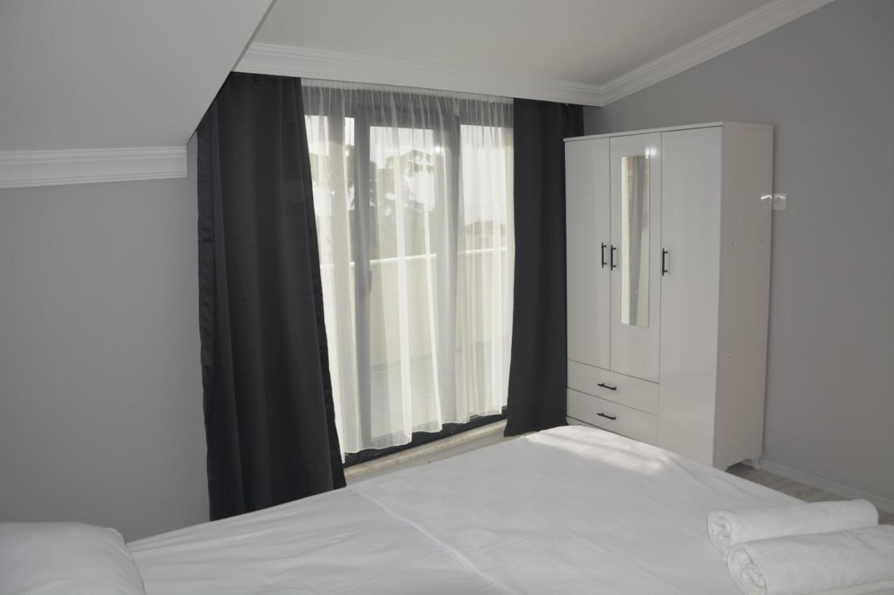 Loya Apartment *