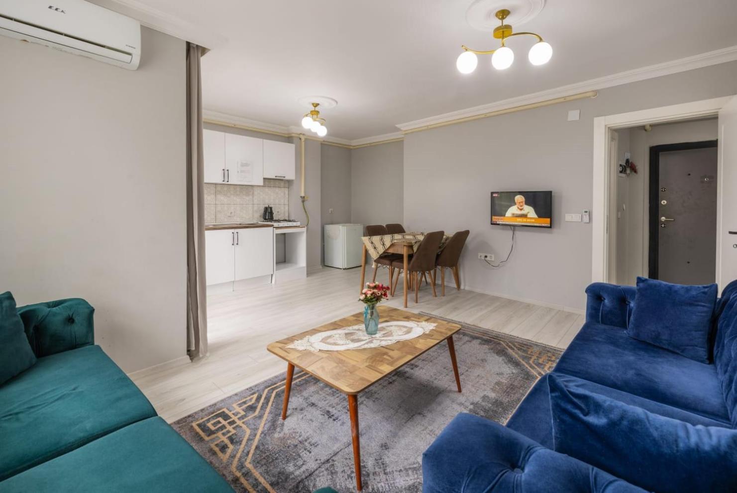 Loya Apartment *